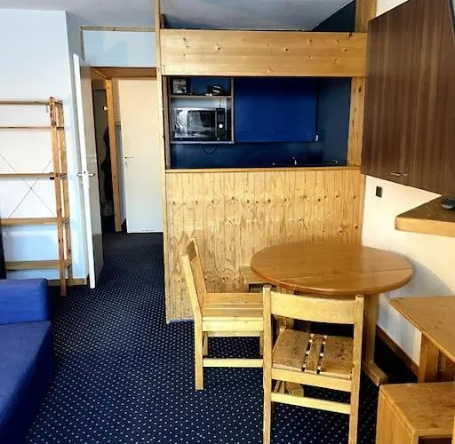 Blue Mountain / 5 Persons